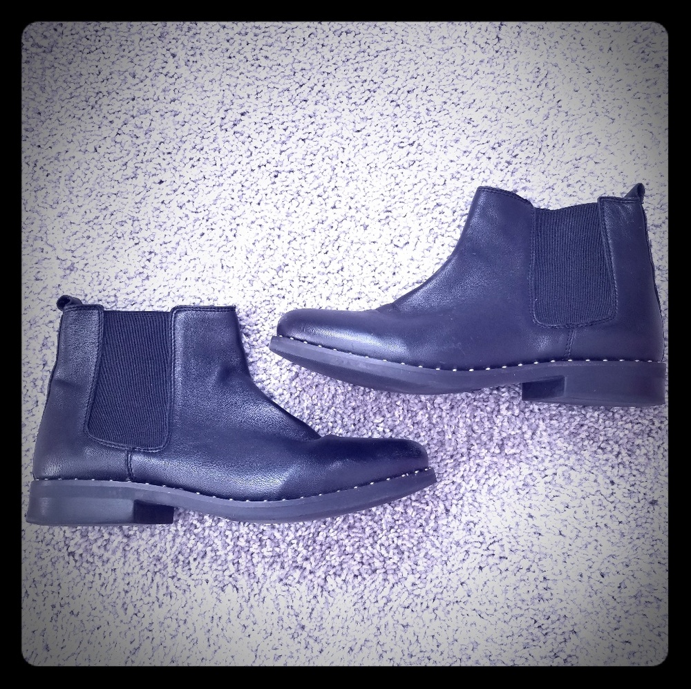 Steve Madden studded booties